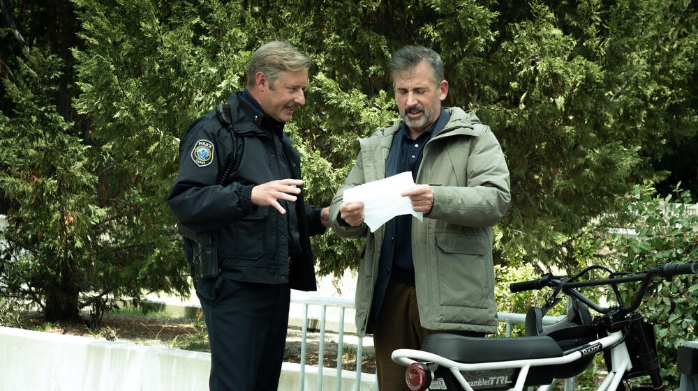 Rory Scovel, Steve Carell in Rooster 1x07