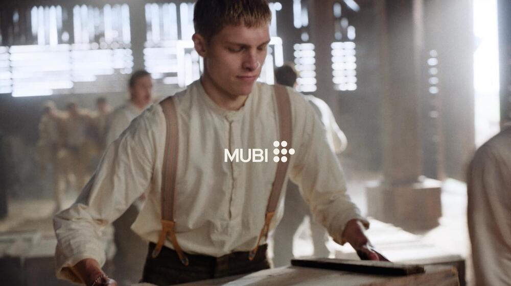 Coward di Lukas Dhont, scena da Clip 1