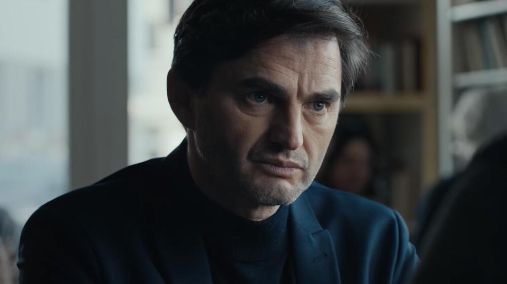 Il bacio della cavalletta, scena da Trailer