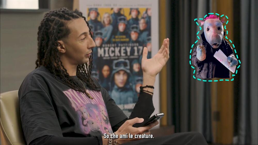 Mickey 17, Ghali incontra Bong Joon Ho