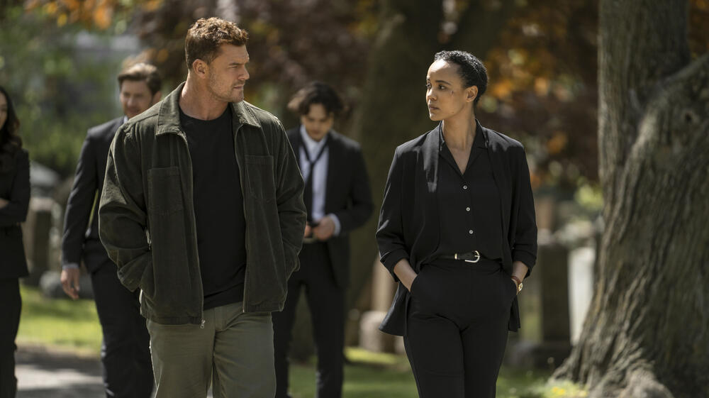 Jack Reacher (Alan Ritchson), Frances Neagley (Maria Sten) in Neagley 1x05