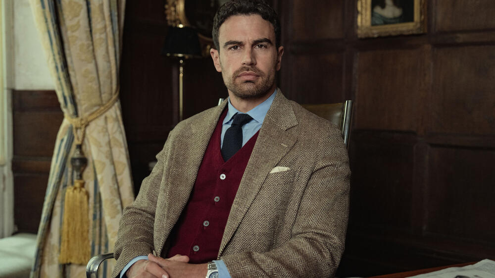 Theo James in The Gentlemen 2x08