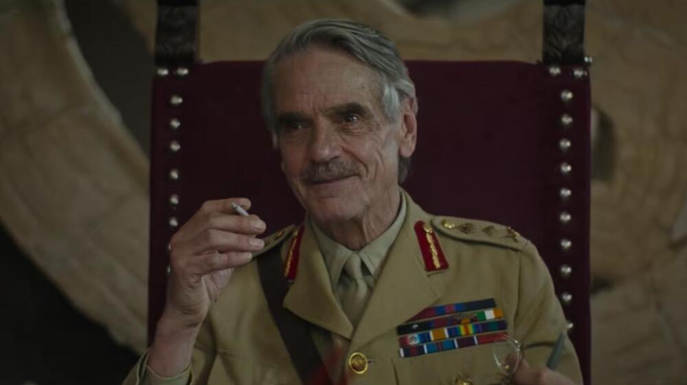 Jeremy Irons in Palestina 36 di Annemarie Jacir, scena da trailer
