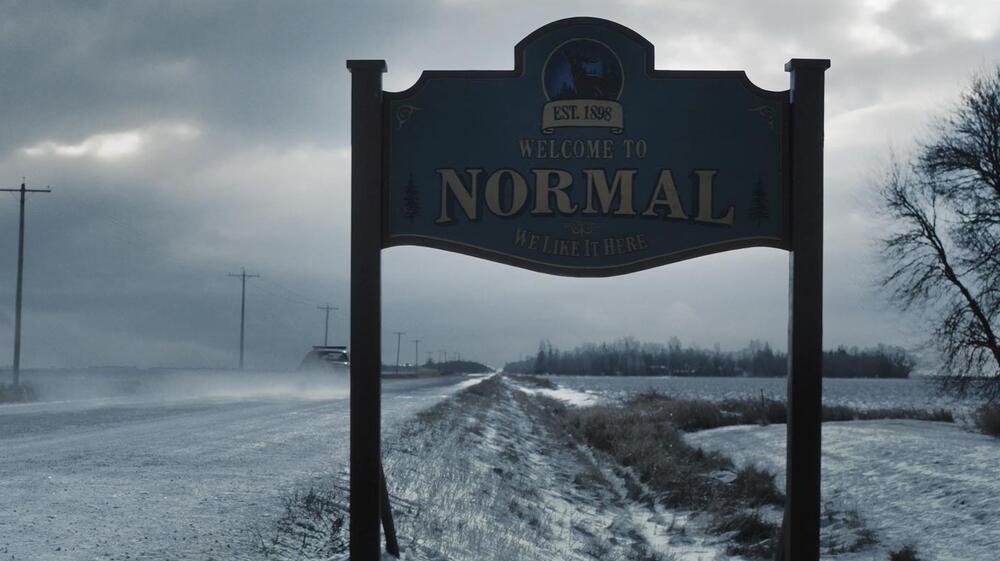 Normal, scena da Clip 'La città di Normal'