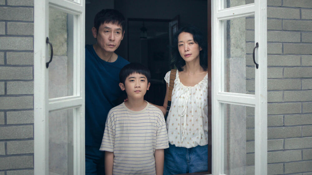 Sul Kyung-gu come Ho-seok, Jeon Do-yeon come Mi-ok in Possible Love