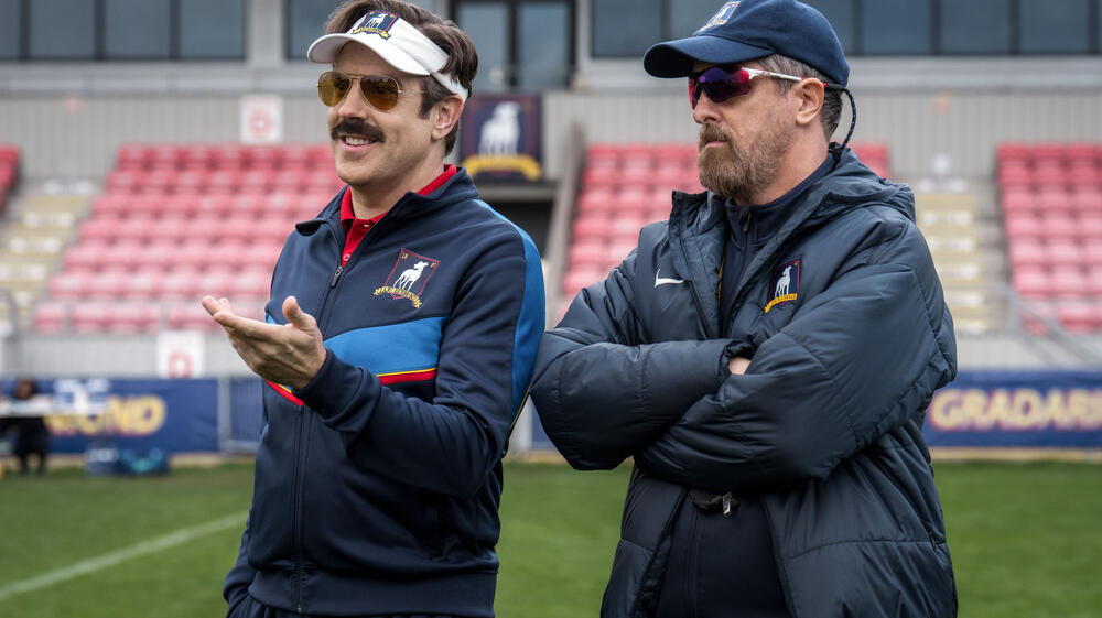Jason Sudeikis e Brendan Hunt in Ted Lasso 4x07