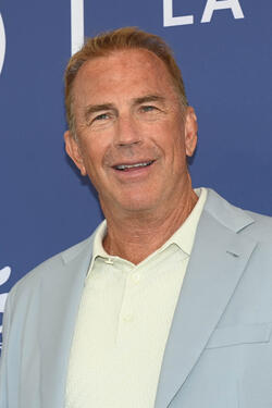 Il regista Kevin Costner al photocall di Horizon: An American Saga a Venezia 81 il 7 settembre 2024