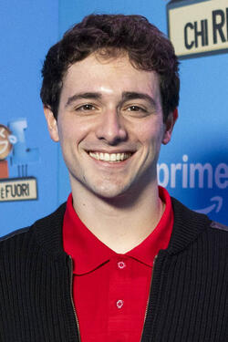 Tommaso Cassissa al photocall di LOL: chi ride è fuori - Stagione 5