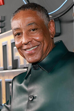 Giancarlo Esposito partecipa alla prima mondiale di The Electric State di Netflix all'Egyptian Theatre Hollywood il 24 febbraio 2025 a Los Angeles, California