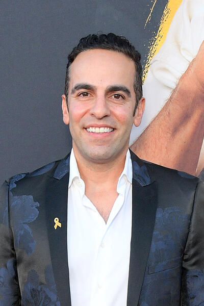 Dan Ahdoot allo Special Fan Event per Cobra Kai Stagione 6 Parte 1 all'Autry Museum al Griffith Park il 17 Luglio 2024 in Los Angeles, California