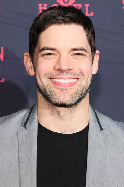 Jeremy Jordan attende la proiezione speciale & Post Reception di Hazbin Hotel a AMC Empire 25 l'8 gennaio 2024 in New York City