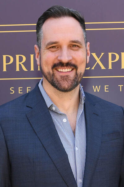 Travis Willingham attende la The Prime Experience: Saturday Morning Cartoons il 7 maggio 2022 in Beverly Hills, California