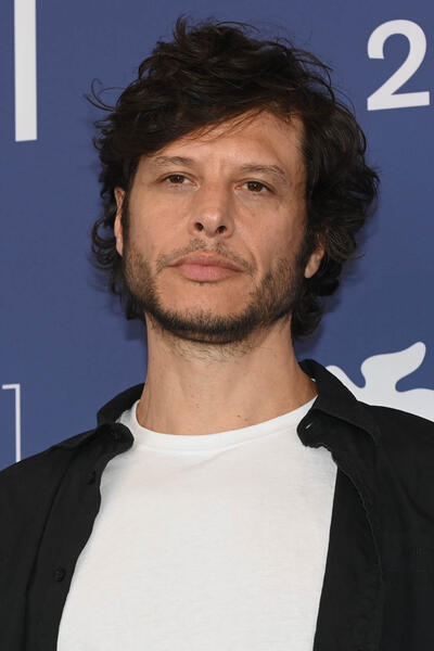 Il regista Luis Ortega al Photocall di El Jockey di Luis Ortega a Venezia 81 il 29 agosto 2024