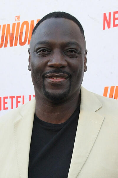 Adewale Akinnuoye-Agbaje attende la premiere di 'The Union' al The Egyptian Theatre Hollywood il 12 Agosto 2024 in Los Angeles, California