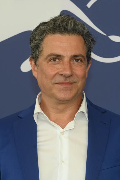 L'attore Mihai Calin al photocall del film Anul nou care n-a fost di Bogdan Mureşanu a Venezia 81 il 1 settembre 2024