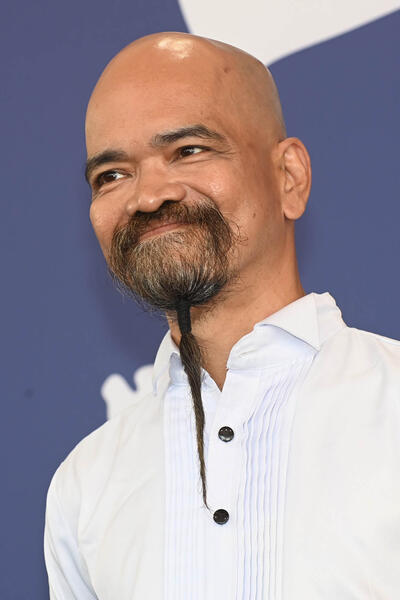 L'attore Dong Abay al photocall del film Phantosmia di Lav Diaz a Venezia 81 il 2 settembre 2024