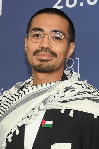 Il regista Neo Sora al photocall del film Happyend a Venezia 81 il 2 settembre 2024