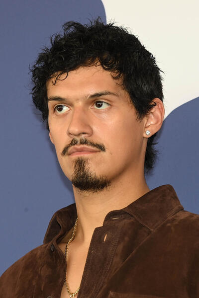 Omar Apollo al photocall del film Queer di Luca Guadagnino a Venezia 81 il 3 settembre 2024