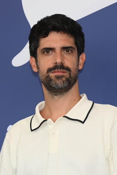 L'attore Francesco Carril al photocall del film Los años nuevos di Paula Fabra, Rodrigo Sorogoyen e Sara Cano a Venezia 81 il 3 settembre 2024