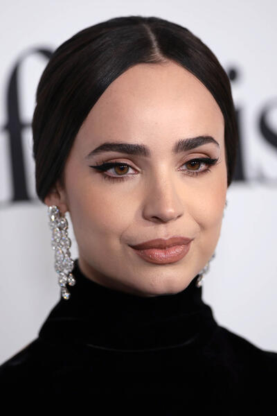 Sofia Carson alla première di The Life List al Paris Theater il 25 marzo 2025 a New York City