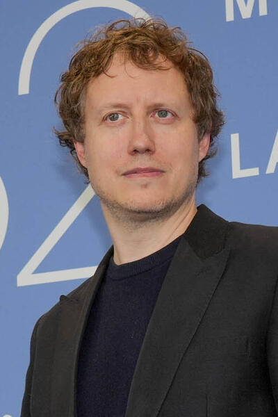 Il regista László Nemes al photocall del film suo Orphan alla 82a Mostra del Cinema di Venezia, giovedì 28 agosto 2025