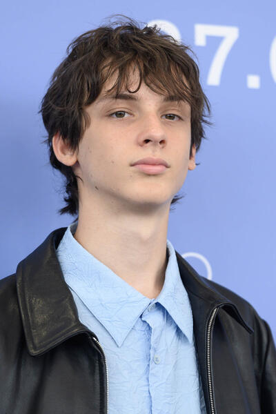 Giulio Feltri al photocall del film La valle dei sorrisi di Paolo Strippoli alla 82a Mostra del Cinema di Venezia