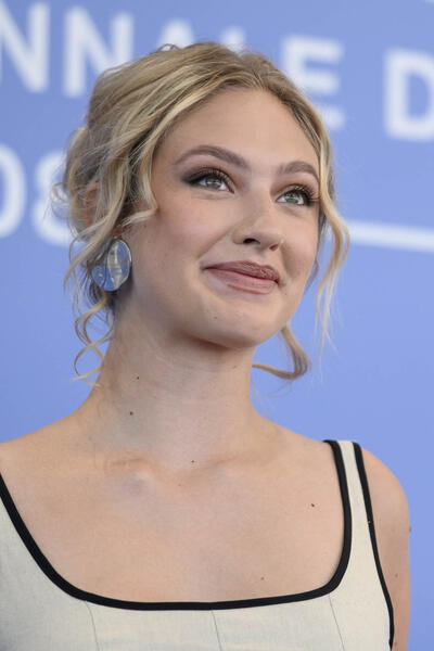 L'attrice Stella Wendick al photocall del film Un anno di scuola di Laura Samani alla 82a Mostra del Cinema di Venezia, domenica 31 agosto 2025