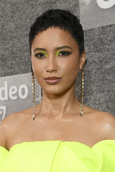 Andy Allo partecipa alla proiezione speciale e al red carpet della seconda stagione di Upload di Prime Video presso The West Hollywood Edition l'8 marzo 2022 a West Hollywood, California