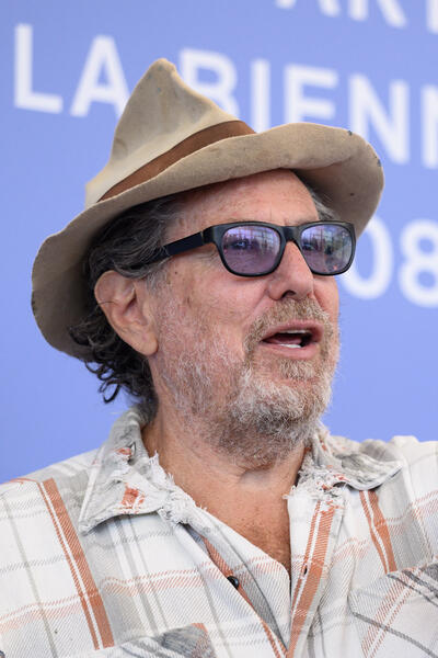 Il regista Julian Schnabel al photocall del suo film In the Hand of Dante alla 82a Mostra del Cinema di Venezia, mercoledì 3 settembre 2025