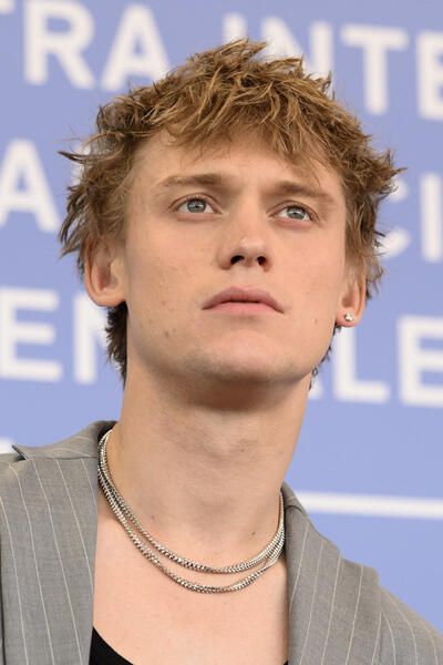 Enzo Brumm al photocall del film Silent Friend di Ildikó Enyedi alla 82a Mostra del Cinema di Venezia, venerdì 5 settembre 2025