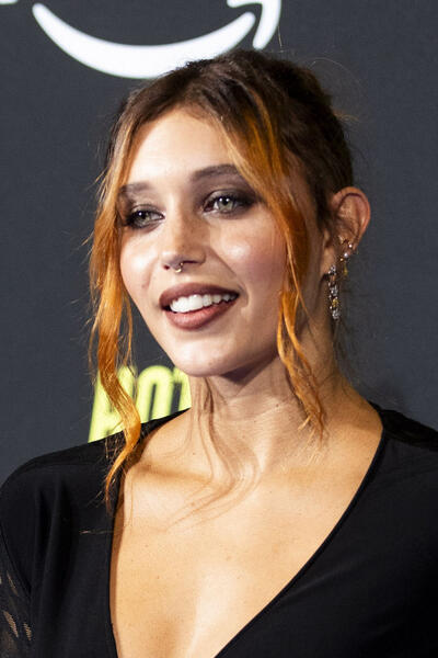 Amanda Campana alla Premiere Mondiale di Hotel Costiera