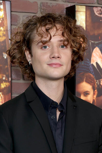 Shea Pritchard partecipa alla première sul red carpet e all'after party di The Runarounds al Roxy il 26 agosto 2025 a Los Angeles, California