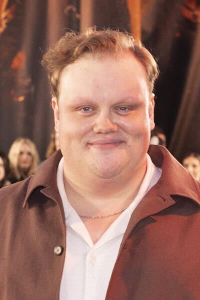 Connor Crawford alla première mondiale della quarta stagione di 'The Witcher' di Netflix al Curzon Mayfair il 23 ottobre 2025 a Londra, Inghilterra