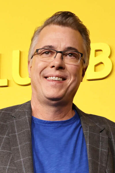 Il creatore e produttore esecutivo Vince Gilligan partecipa alla première mondiale della serie Apple TV Pluribus presso la Directors Guild of America il 4 novembre 2025 a Los Angeles, California