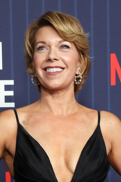 Mary Elizabeth Ellis partecipa alla première di 'A Man on the Inside' di Netflix al Netflix Tudum Theater il 10 novembre 2024 a Los Angeles, California