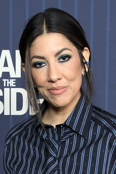 Stephanie Beatriz partecipa alla première di 'A Man on the Inside' di Netflix al Netflix Tudum Theater il 10 novembre 2024 a Los Angeles, California