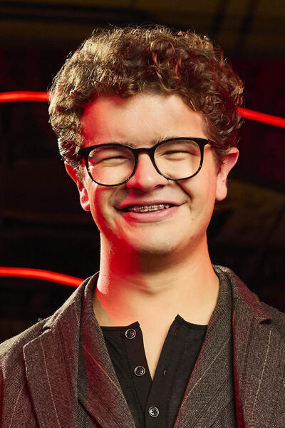 Gaten Matarazzo alla World Premiere di Stranger Things - Stagione 5 al TCL Chinese 6 Theatres il 6 Novembre 2025 in Hollywood, California