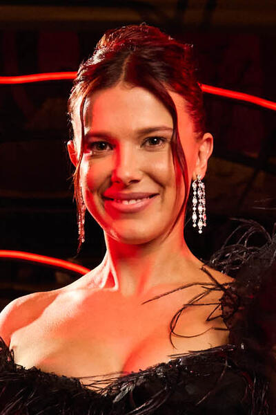 Millie Bobby Brown alla World Premiere di Stranger Things - Stagione 5 al TCL Chinese 6 Theatres il 6 Novembre 2025 in Hollywood, California