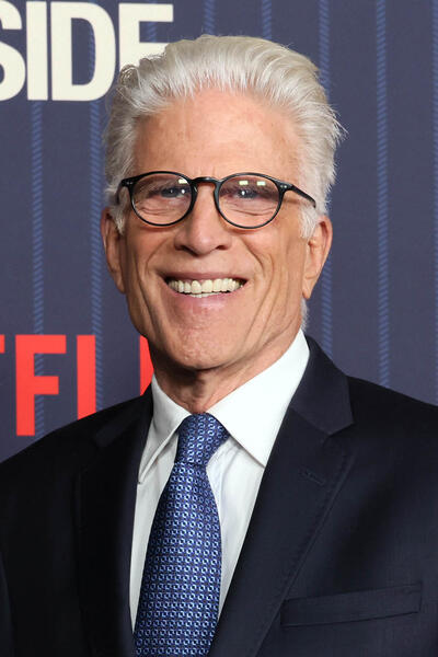 Ted Danson partecipa alla première di 'A Man on the Inside' di Netflix al Netflix Tudum Theater il 10 novembre 2024 a Los Angeles, California