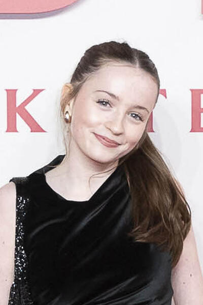 Flora Jacoby Richardson partecipa alla première mondiale di 'Goodbye June' di Netflix al Curzon Mayfair il 3 dicembre 2025 a Londra, Inghilterra