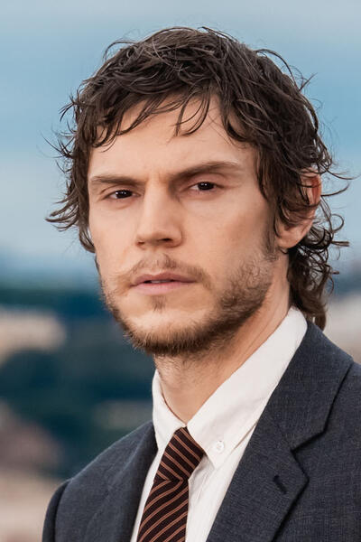 Evan Peters al Photocall di Roma per l'anteprima italiana di The Beauty, il 19 gennaio 2026