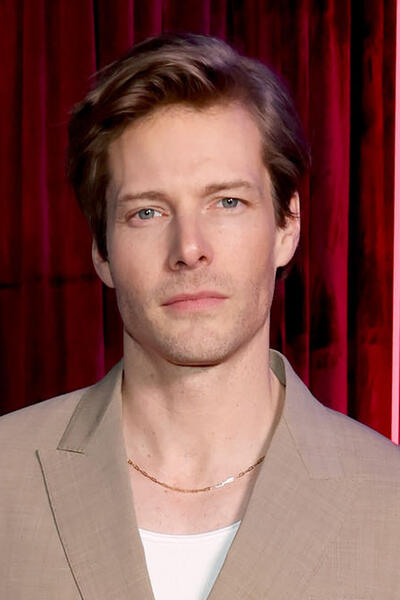 Hunter Parrish partecipa alla première newyorkese di Scarpetta di Prime Video il 3 marzo 2026 a New York