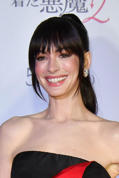 Anne Hathaway a Tokyo per Il diavolo veste Prada 2