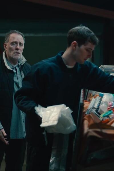 La città dei vivi di Edoardo Gabbriellini, scena da Clip 'Me lo trovo un lavoro'