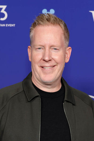 Jared Bush, Direttore Creativo dei Walt Disney Animation Studios, al Disney Entertainment Showcase del D23: The Ultimate Disney Fan Event, il 14 agosto 2026 ad Anaheim, California