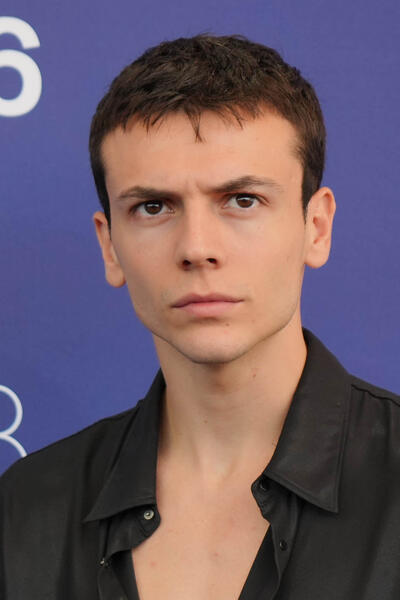 L'attore Francesco Gheghi al photocall del film Dio Ride al Festival del Cinema di Venezia 83, sabato 12 settembre 2026