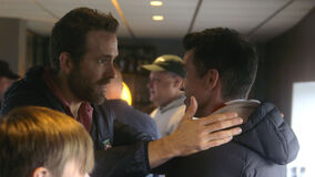 Ryan Reynolds e Rob McElhenney in Welcome to Wrexham 3x01