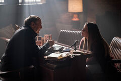 F. Murray Abraham e Jessie Ennis in Mythic Quest 2x09