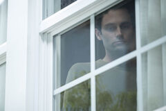 Penn Badgley come Joe Goldberg in You 3x01