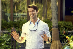 Patrick Schwarzenegger in The White Lotus 3x01